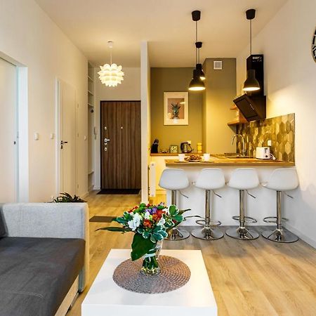 Maya'S Flats & Resorts 32 - Garden Gate Gdansk Luaran gambar